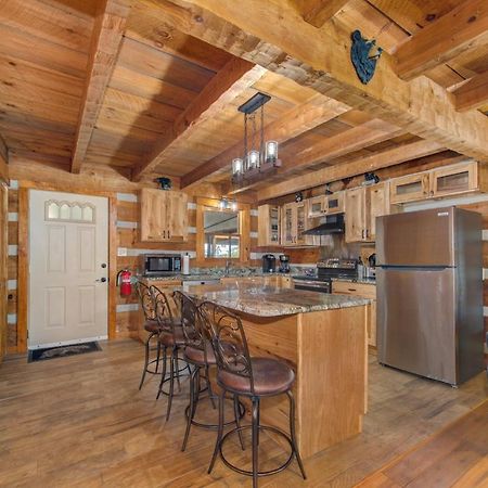 Friendly Bear Two Sevierville Exterior foto