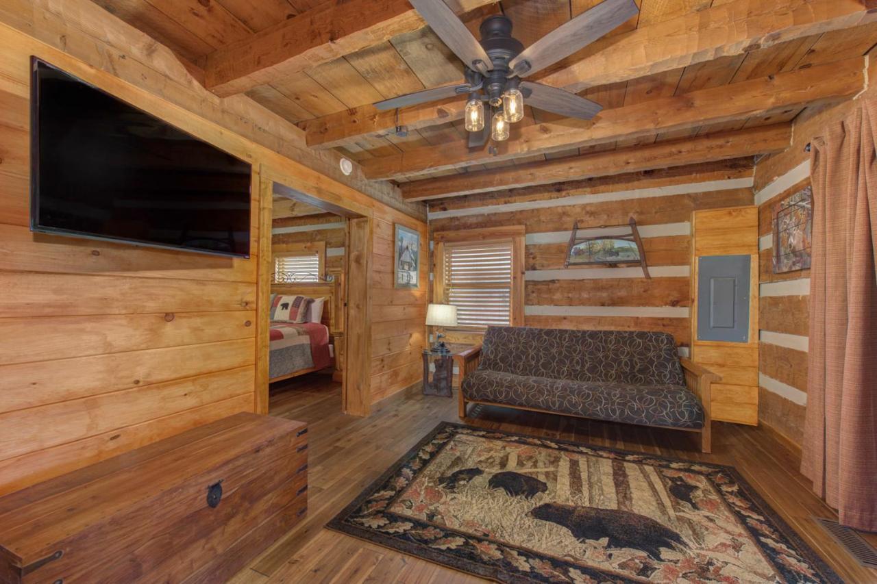 Friendly Bear Two Sevierville Exterior foto