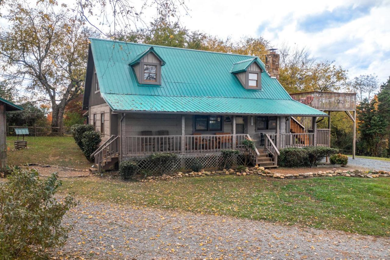 Friendly Bear Two Sevierville Exterior foto